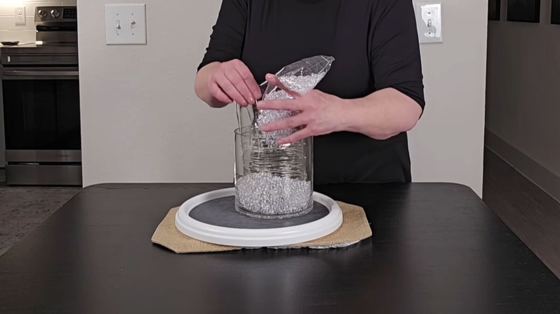5 Elegant Holiday Vase Decorating Ideas Plus a Bonus DIY