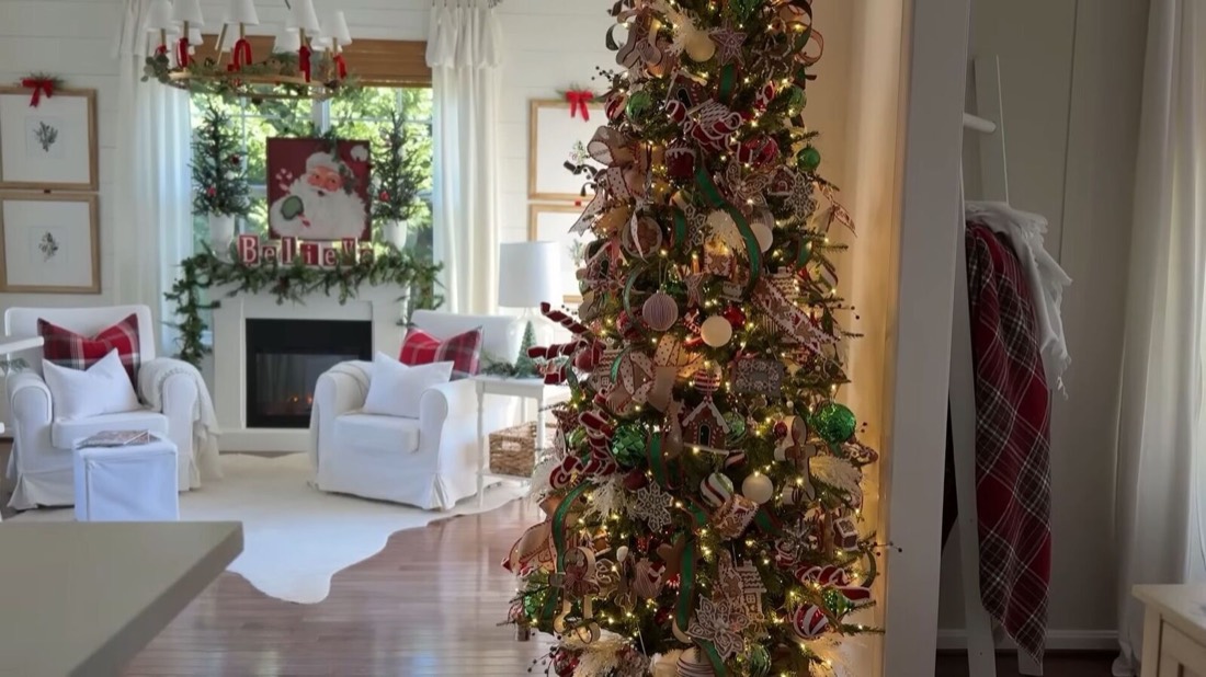 Christmas Kitchen Decor Ideas Full of Whimsy and Tradition